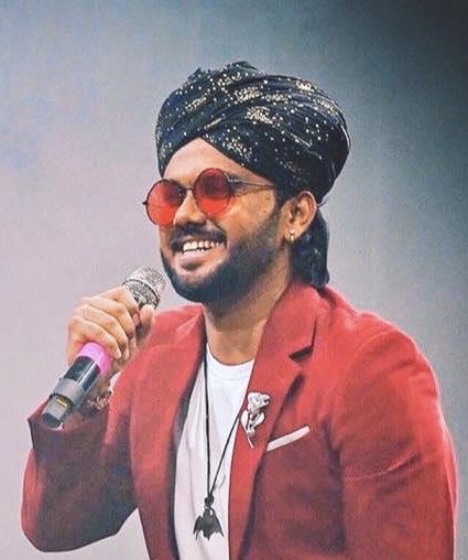 ab6761610000e5eb142ab7f8a20eed1339658205-1