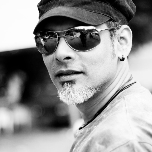 ab6761610000e5eb971cfa09a427c46f316ee556