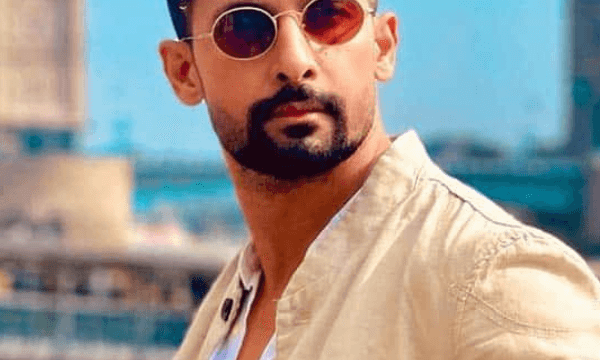 A_Ravi-Dubey-_1-1
