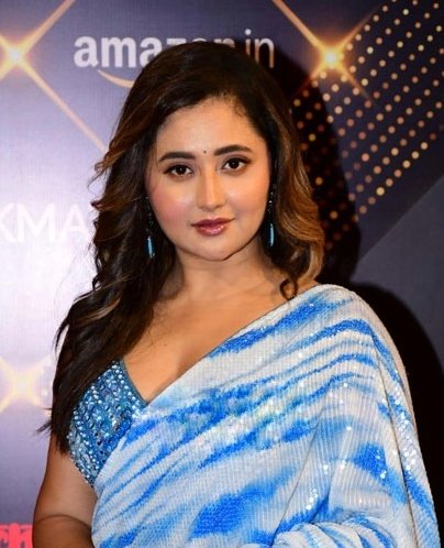 Rashami_Desai_at_Lokmat_Most_Stylish_Awards_2022_1_cropped-1